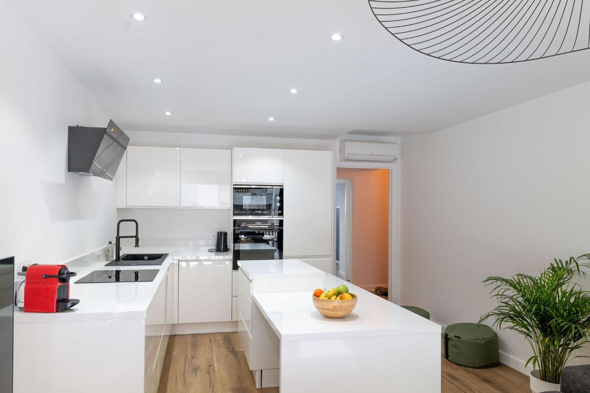 Somptueux Appartement 20M Plages Avec Vue Mer Antibes Exteriér fotografie
