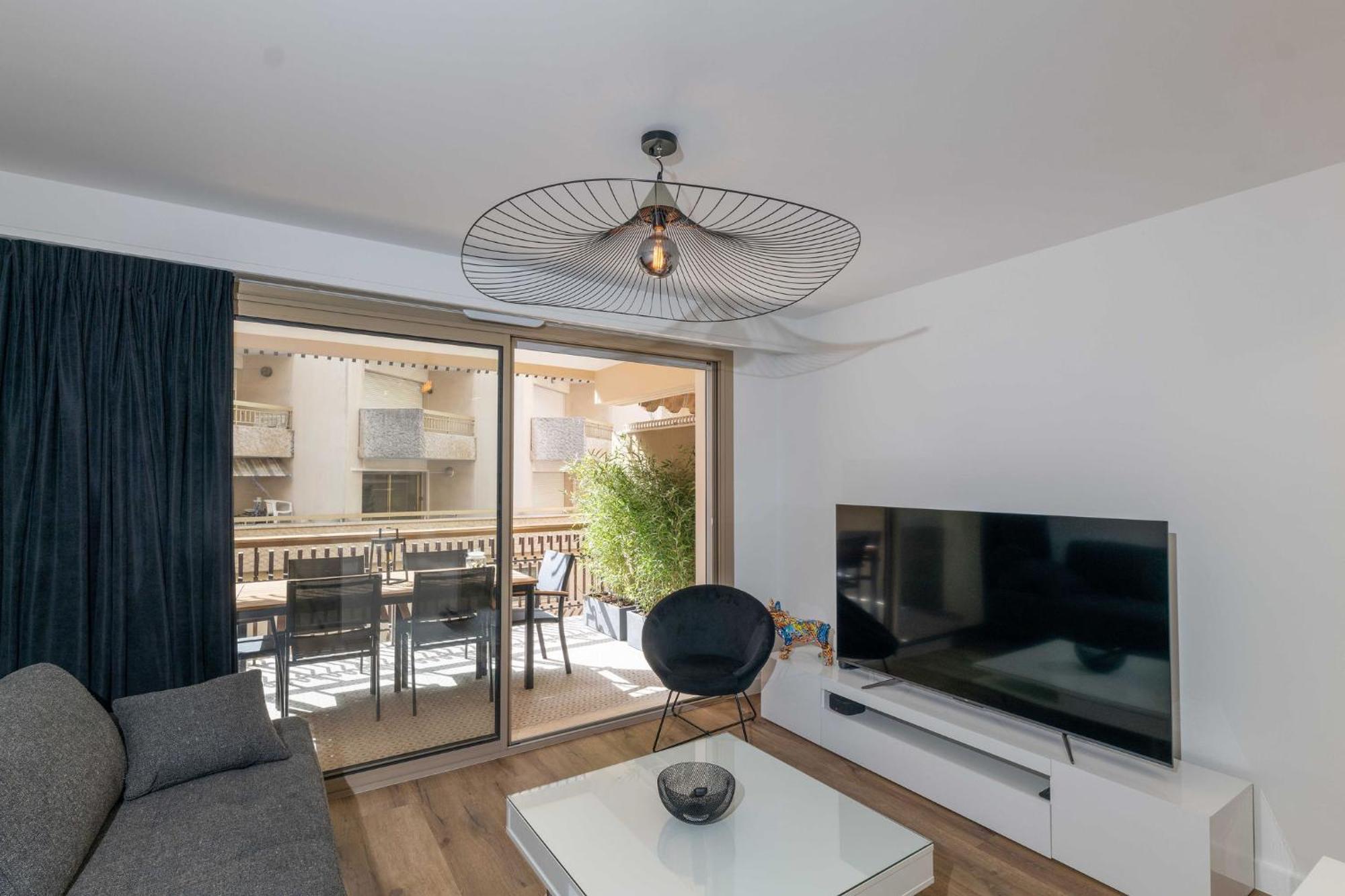 Somptueux Appartement 20M Plages Avec Vue Mer Antibes Exteriér fotografie